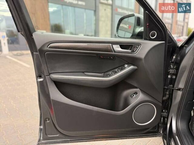 Серый Ауди SQ5, объемом двигателя 3 л и пробегом 142 тыс. км за 22300 $, фото 15 на Automoto.ua