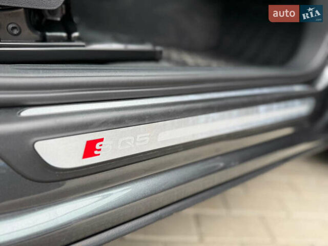 Серый Ауди SQ5, объемом двигателя 2.97 л и пробегом 271 тыс. км за 29200 $, фото 25 на Automoto.ua