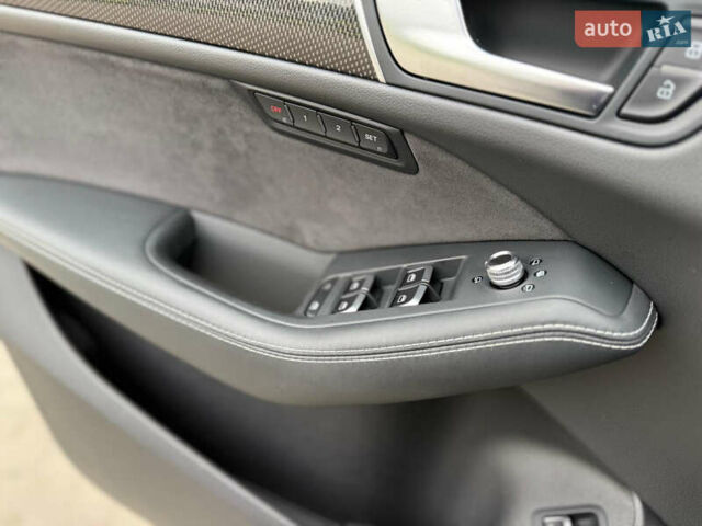 Серый Ауди SQ5, объемом двигателя 2.97 л и пробегом 271 тыс. км за 29200 $, фото 28 на Automoto.ua