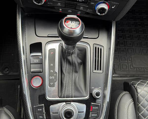 Серый Ауди SQ5, объемом двигателя 3 л и пробегом 199 тыс. км за 21500 $, фото 24 на Automoto.ua