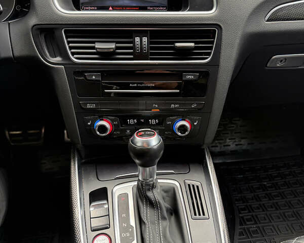 Серый Ауди SQ5, объемом двигателя 3 л и пробегом 199 тыс. км за 21500 $, фото 7 на Automoto.ua