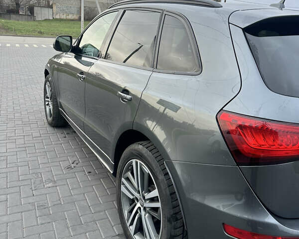 Серый Ауди SQ5, объемом двигателя 3 л и пробегом 198 тыс. км за 20500 $, фото 3 на Automoto.ua