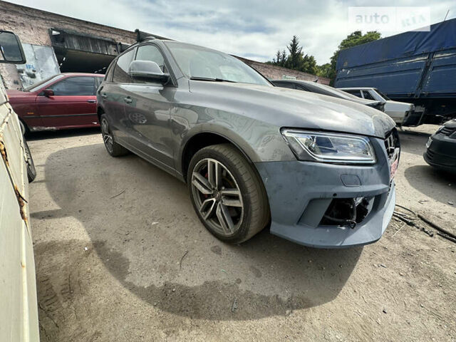 Сірий Ауді SQ5, об'ємом двигуна 3 л та пробігом 155 тис. км за 17500 $, фото 1 на Automoto.ua