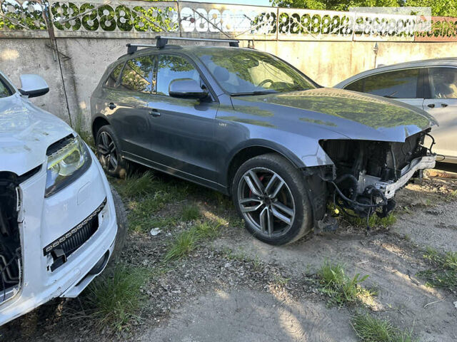 Сірий Ауді SQ5, об'ємом двигуна 3 л та пробігом 155 тис. км за 17500 $, фото 3 на Automoto.ua