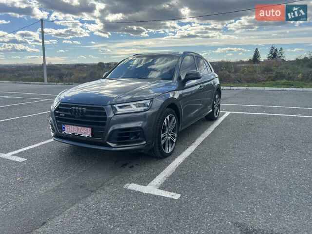 Сірий Ауді SQ5, об'ємом двигуна 3 л та пробігом 142 тис. км за 32500 $, фото 1 на Automoto.ua