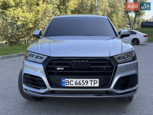 Серый Ауди SQ5, объемом двигателя 3 л и пробегом 159 тыс. км за 27900 $, фото 1 на Automoto.ua