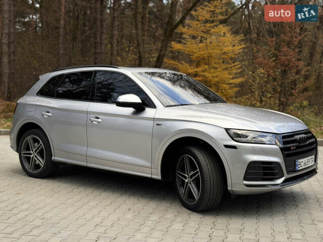Серый Ауди SQ5, объемом двигателя 3 л и пробегом 159 тыс. км за 32000 $, фото 3 на Automoto.ua