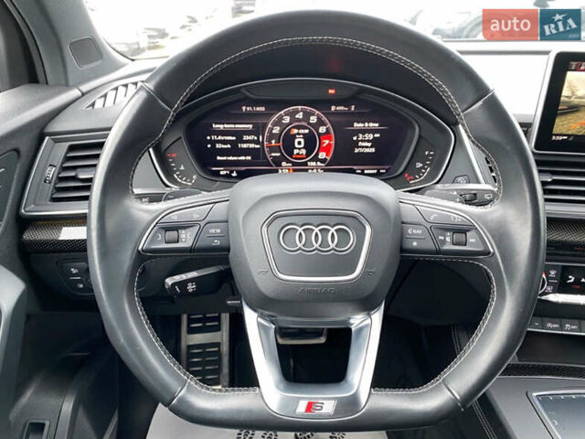 Сірий Ауді SQ5, об'ємом двигуна 3 л та пробігом 142 тис. км за 29300 $, фото 4 на Automoto.ua
