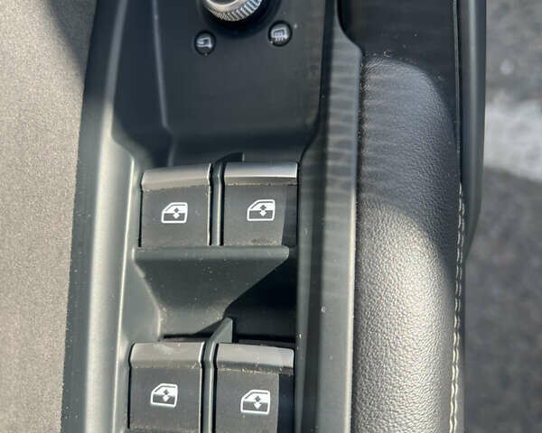 Сірий Ауді SQ5, об'ємом двигуна 3 л та пробігом 142 тис. км за 32500 $, фото 14 на Automoto.ua