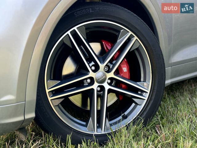 Серый Ауди SQ5, объемом двигателя 3 л и пробегом 97 тыс. км за 32000 $, фото 3 на Automoto.ua