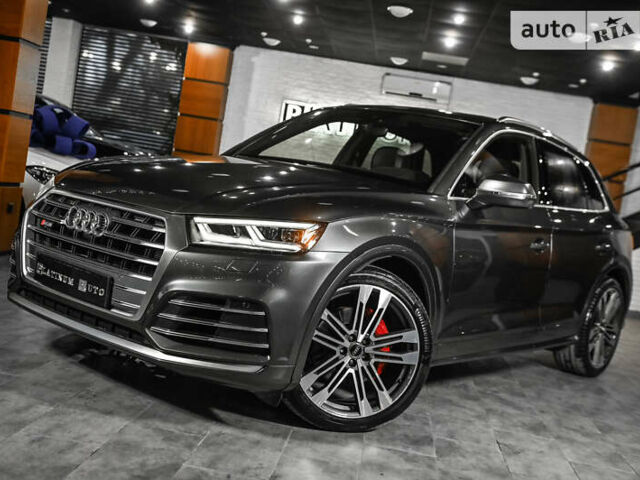 Сірий Ауді SQ5, об'ємом двигуна 3 л та пробігом 88 тис. км за 38000 $, фото 59 на Automoto.ua