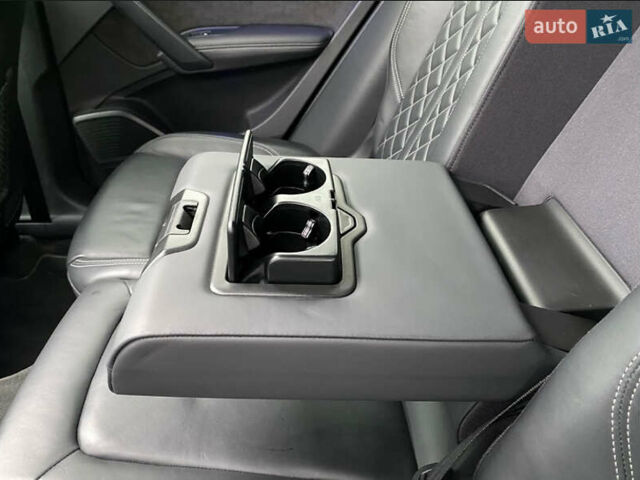 Сірий Ауді SQ5, об'ємом двигуна 3 л та пробігом 142 тис. км за 29300 $, фото 13 на Automoto.ua