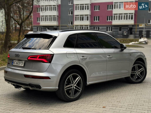 Серый Ауди SQ5, объемом двигателя 3 л и пробегом 159 тыс. км за 32000 $, фото 6 на Automoto.ua