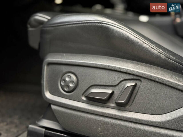 Серый Ауди SQ5, объемом двигателя 3 л и пробегом 159 тыс. км за 32000 $, фото 21 на Automoto.ua