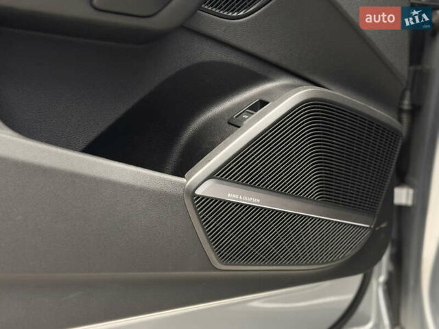 Серый Ауди SQ5, объемом двигателя 3 л и пробегом 159 тыс. км за 32000 $, фото 20 на Automoto.ua