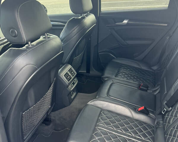 Сірий Ауді SQ5, об'ємом двигуна 3 л та пробігом 142 тис. км за 32500 $, фото 34 на Automoto.ua