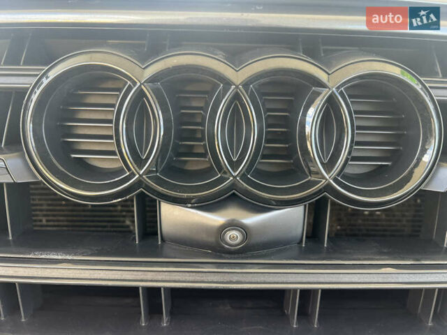 Сірий Ауді SQ5, об'ємом двигуна 3 л та пробігом 142 тис. км за 32500 $, фото 41 на Automoto.ua