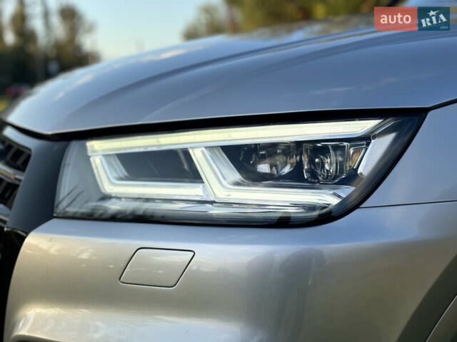 Серый Ауди SQ5, объемом двигателя 3 л и пробегом 97 тыс. км за 32000 $, фото 4 на Automoto.ua