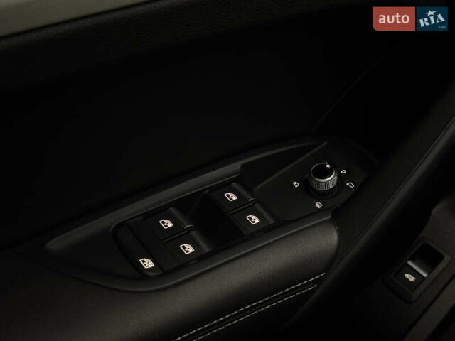 Серый Ауди SQ5, объемом двигателя 3 л и пробегом 159 тыс. км за 32000 $, фото 33 на Automoto.ua