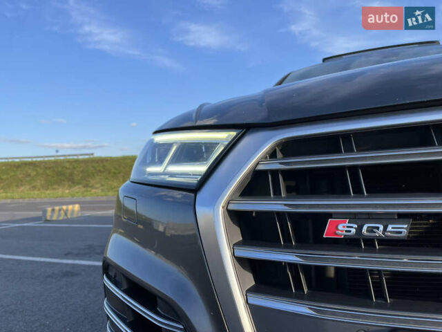 Серый Ауди SQ5, объемом двигателя 3 л и пробегом 78 тыс. км за 27900 $, фото 1 на Automoto.ua