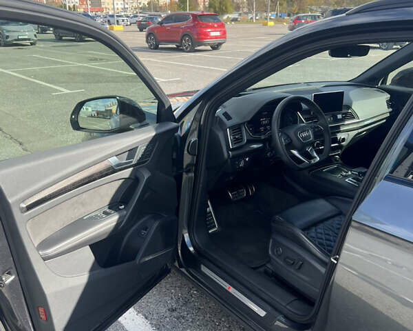 Сірий Ауді SQ5, об'ємом двигуна 3 л та пробігом 142 тис. км за 32500 $, фото 13 на Automoto.ua