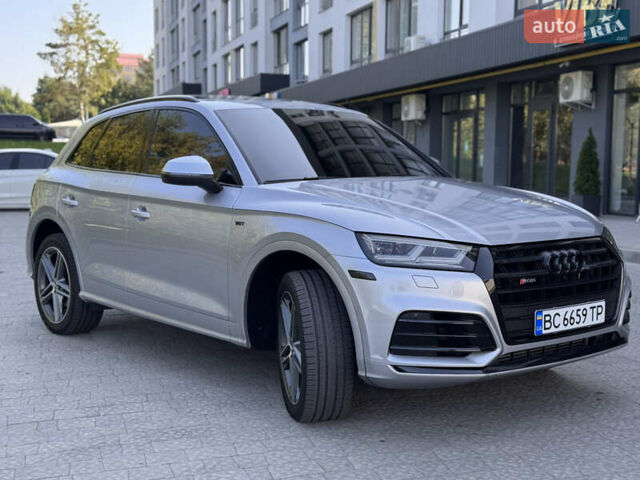 Серый Ауди SQ5, объемом двигателя 3 л и пробегом 159 тыс. км за 27900 $, фото 2 на Automoto.ua