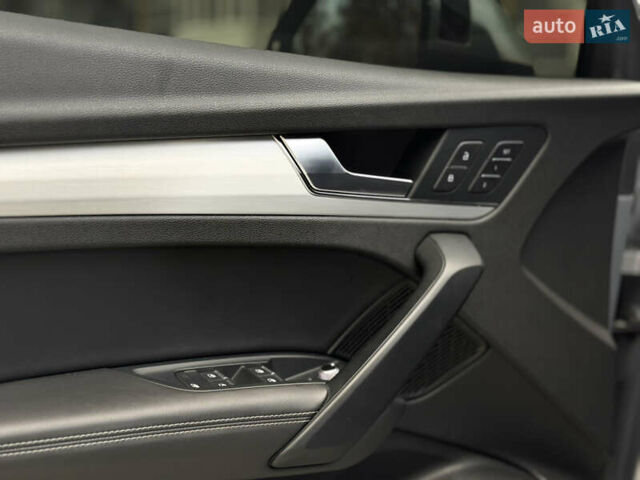 Серый Ауди SQ5, объемом двигателя 3 л и пробегом 159 тыс. км за 32000 $, фото 19 на Automoto.ua