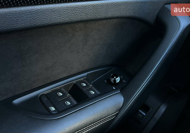 Серый Ауди SQ5, объемом двигателя 3 л и пробегом 156 тыс. км за 25300 $, фото 17 на Automoto.ua