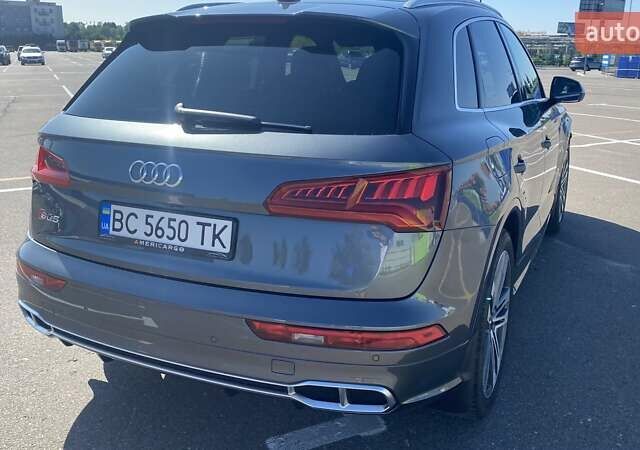 Серый Ауди SQ5, объемом двигателя 3 л и пробегом 138 тыс. км за 35500 $, фото 5 на Automoto.ua