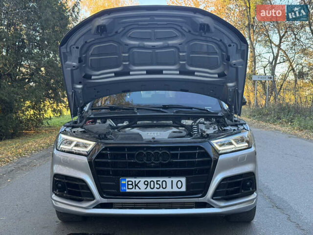 Серый Ауди SQ5, объемом двигателя 3 л и пробегом 42 тыс. км за 27100 $, фото 40 на Automoto.ua