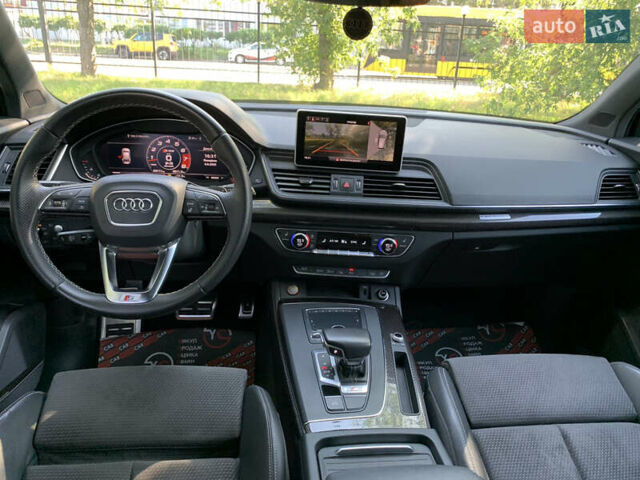 Сірий Ауді SQ5, об'ємом двигуна 3 л та пробігом 69 тис. км за 41999 $, фото 38 на Automoto.ua