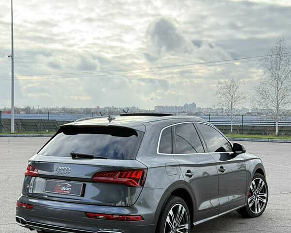 Сірий Ауді SQ5, об'ємом двигуна 3 л та пробігом 159 тис. км за 29999 $, фото 11 на Automoto.ua
