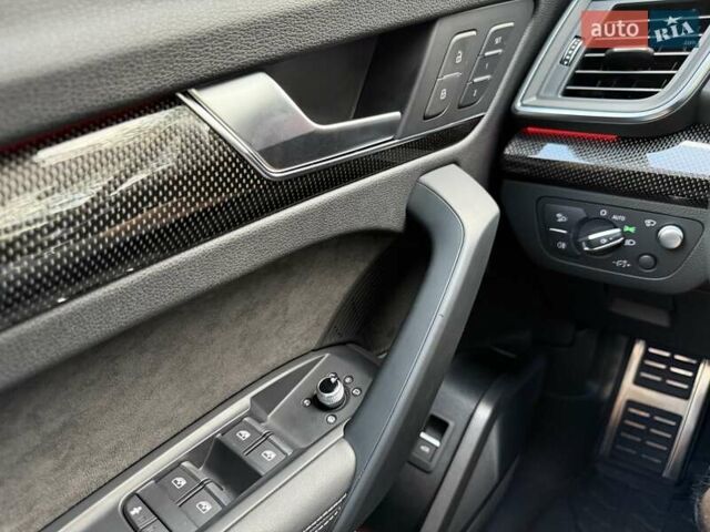 Серый Ауди SQ5, объемом двигателя 3 л и пробегом 21 тыс. км за 44999 $, фото 18 на Automoto.ua