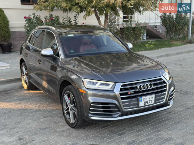 Серый Ауди SQ5, объемом двигателя 3 л и пробегом 66 тыс. км за 34990 $, фото 2 на Automoto.ua