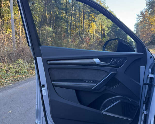 Серый Ауди SQ5, объемом двигателя 3 л и пробегом 42 тыс. км за 27100 $, фото 45 на Automoto.ua