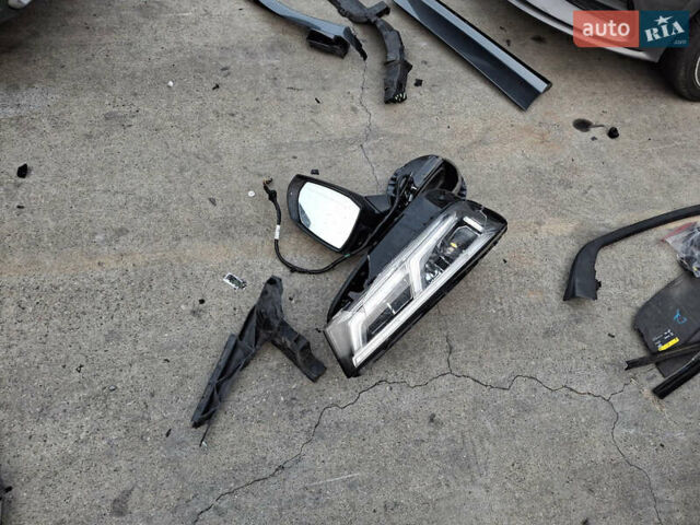 Сірий Ауді SQ5, об'ємом двигуна 3 л та пробігом 60 тис. км за 27500 $, фото 24 на Automoto.ua