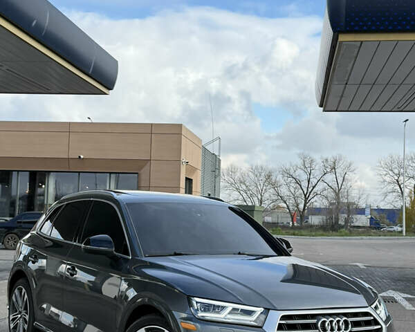 Сірий Ауді SQ5, об'ємом двигуна 3 л та пробігом 159 тис. км за 29999 $, фото 1 на Automoto.ua