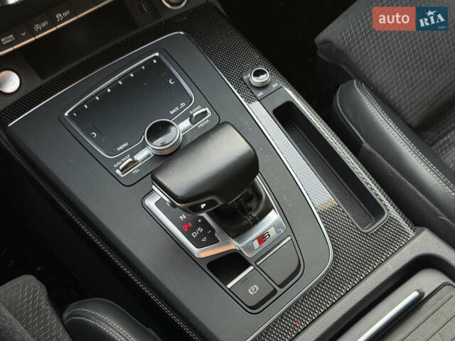 Серый Ауди SQ5, объемом двигателя 3 л и пробегом 108 тыс. км за 29900 $, фото 20 на Automoto.ua