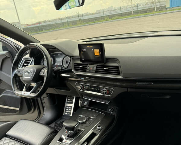 Сірий Ауді SQ5, об'ємом двигуна 3 л та пробігом 159 тис. км за 29999 $, фото 25 на Automoto.ua