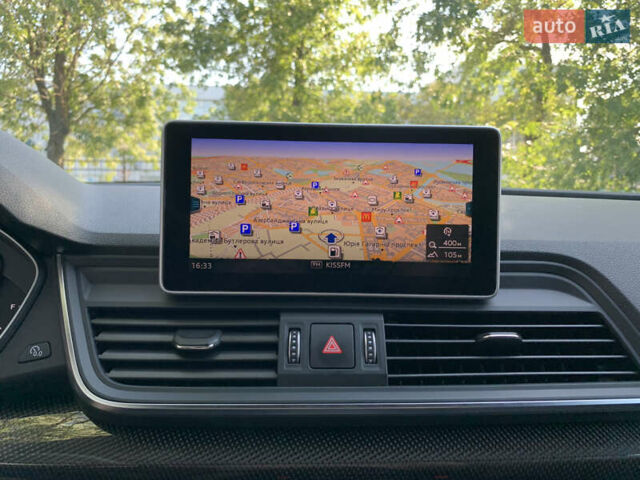 Сірий Ауді SQ5, об'ємом двигуна 3 л та пробігом 69 тис. км за 41999 $, фото 45 на Automoto.ua