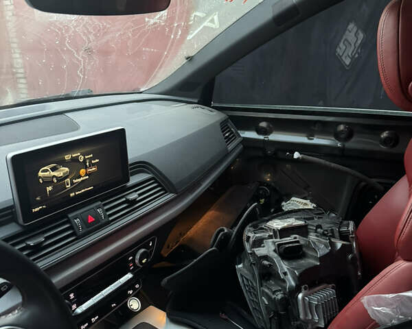 Сірий Ауді SQ5, об'ємом двигуна 3 л та пробігом 60 тис. км за 27500 $, фото 20 на Automoto.ua