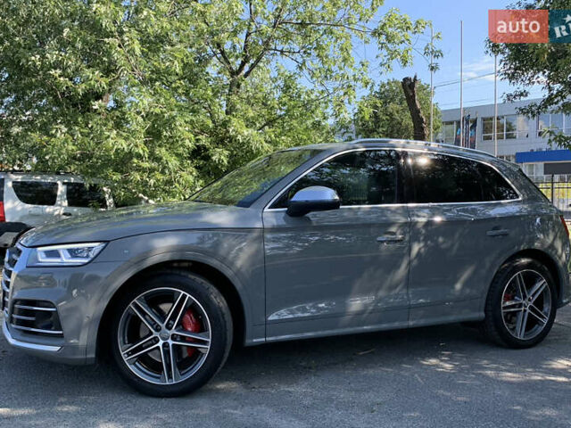 Сірий Ауді SQ5, об'ємом двигуна 3 л та пробігом 69 тис. км за 41999 $, фото 5 на Automoto.ua