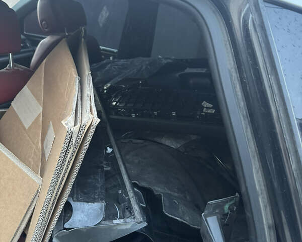 Сірий Ауді SQ5, об'ємом двигуна 3 л та пробігом 60 тис. км за 27500 $, фото 18 на Automoto.ua