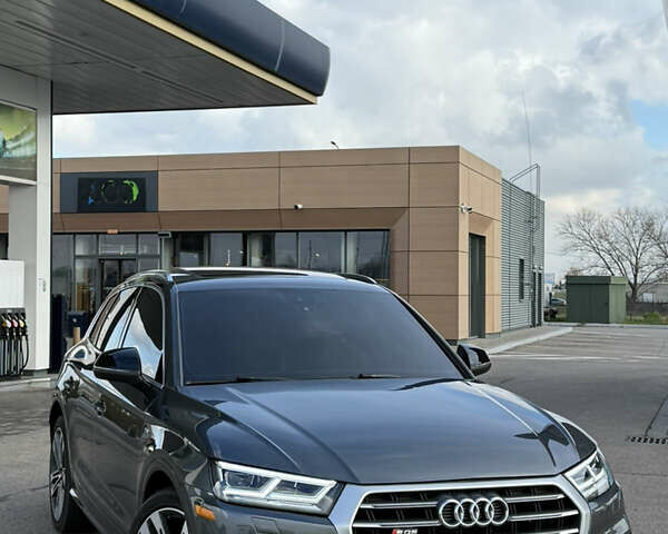 Сірий Ауді SQ5, об'ємом двигуна 3 л та пробігом 159 тис. км за 29999 $, фото 2 на Automoto.ua