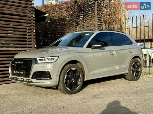 Серый Ауди SQ5, объемом двигателя 3 л и пробегом 108 тыс. км за 29900 $, фото 2 на Automoto.ua