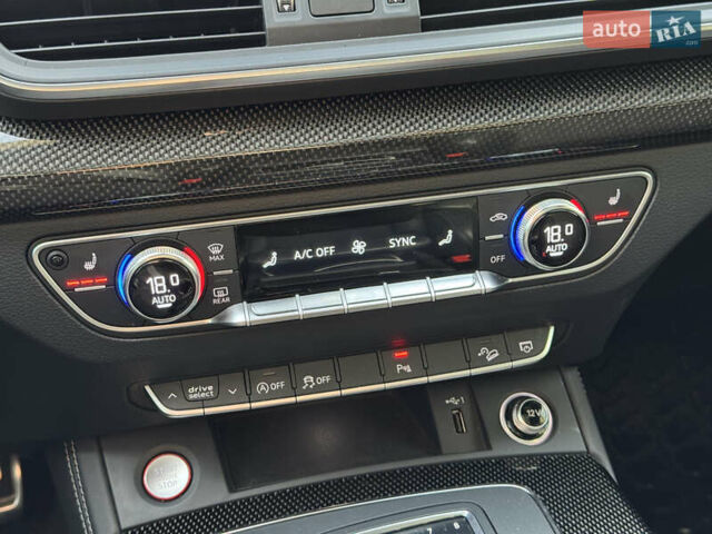 Серый Ауди SQ5, объемом двигателя 3 л и пробегом 108 тыс. км за 29900 $, фото 19 на Automoto.ua