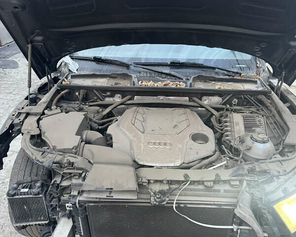 Сірий Ауді SQ5, об'ємом двигуна 3 л та пробігом 60 тис. км за 27500 $, фото 22 на Automoto.ua