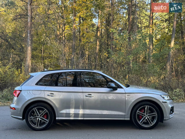 Серый Ауди SQ5, объемом двигателя 3 л и пробегом 42 тыс. км за 27100 $, фото 20 на Automoto.ua