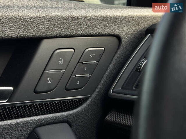 Серый Ауди SQ5, объемом двигателя 3 л и пробегом 108 тыс. км за 29900 $, фото 22 на Automoto.ua