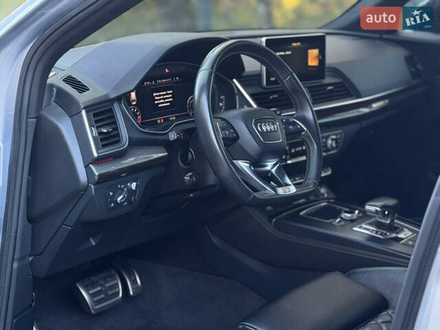 Серый Ауди SQ5, объемом двигателя 3 л и пробегом 42 тыс. км за 27100 $, фото 48 на Automoto.ua